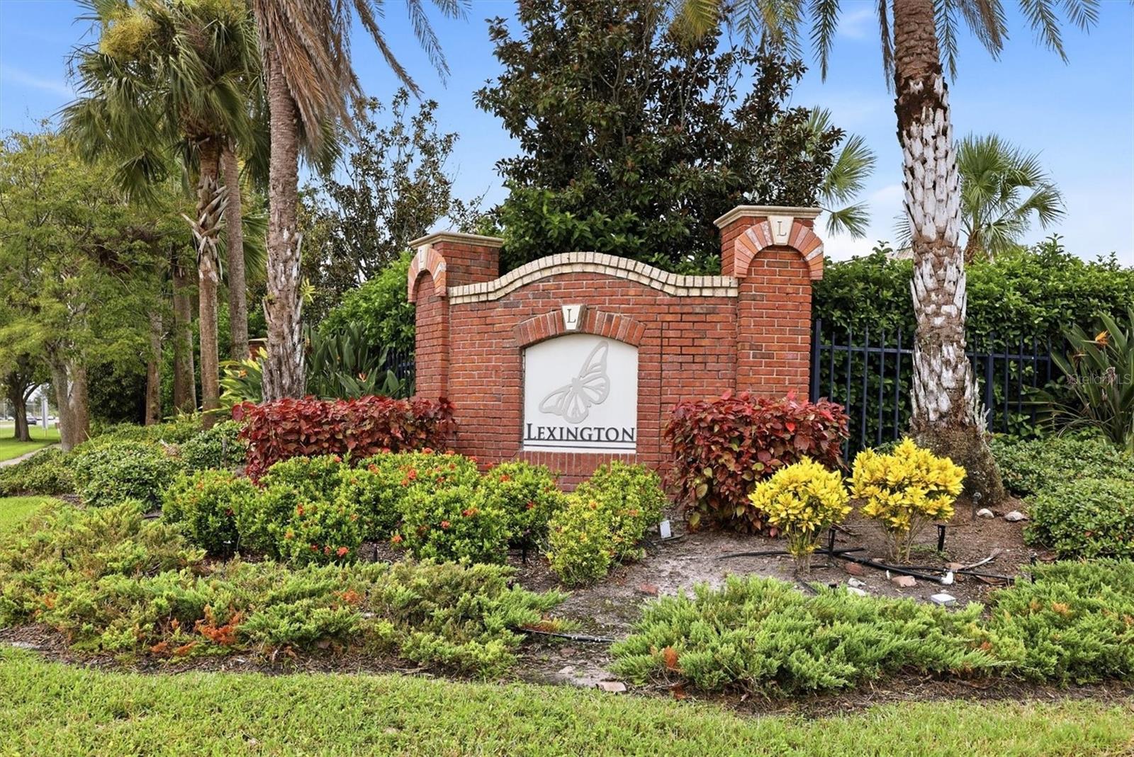 5847 LEXINGTON DR — photo 49