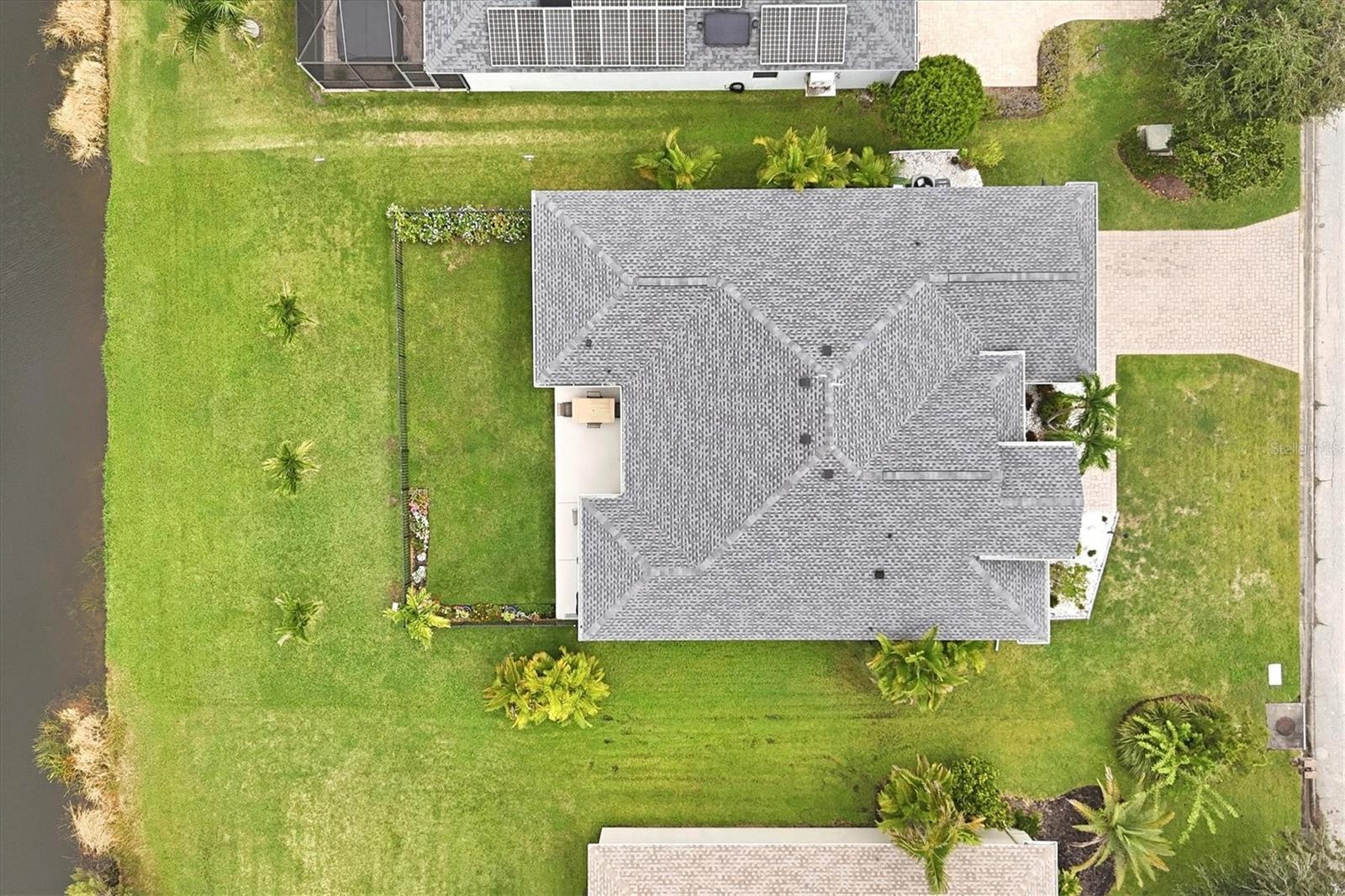 5847 LEXINGTON DR — photo 45