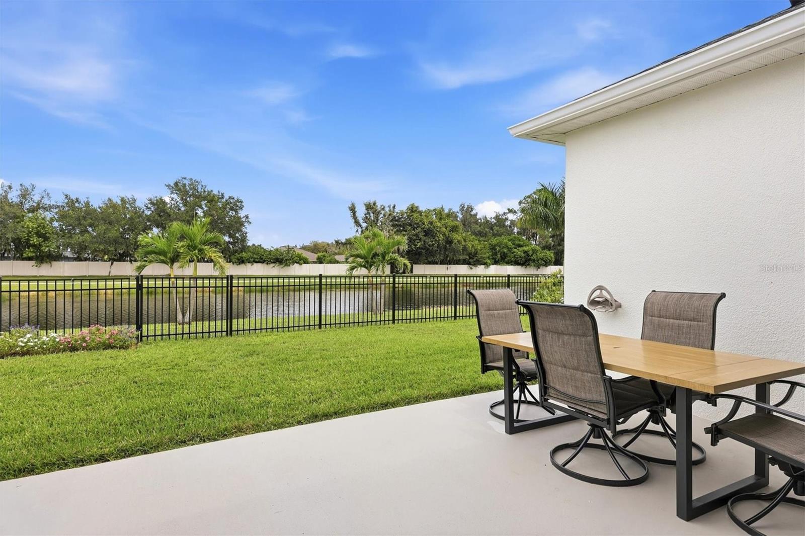 5847 LEXINGTON DR — photo 38