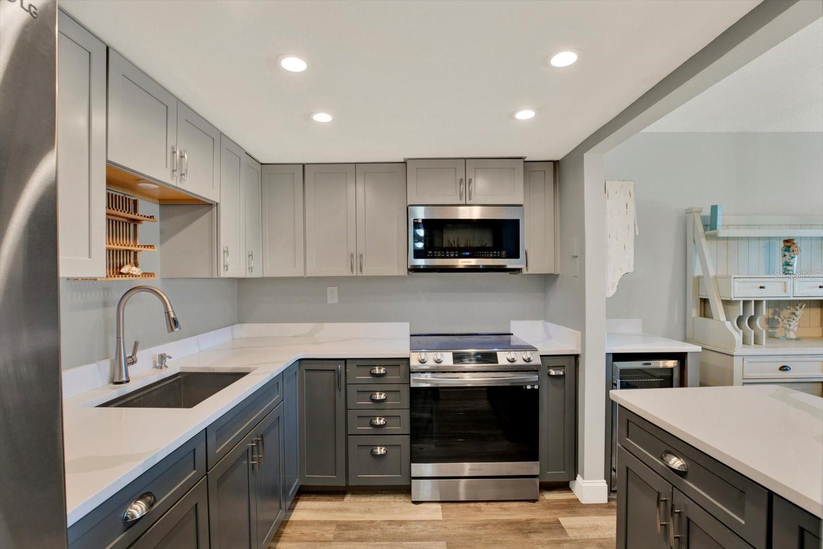 420 64TH AVE #507 — photo 4