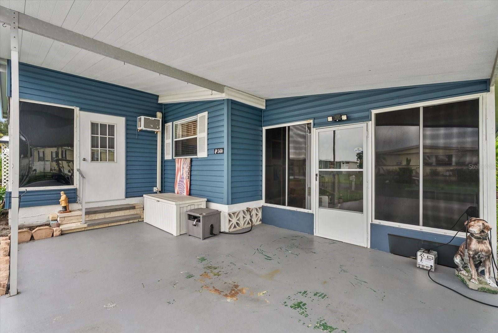 560 FAIRMOUNT DR — photo 26