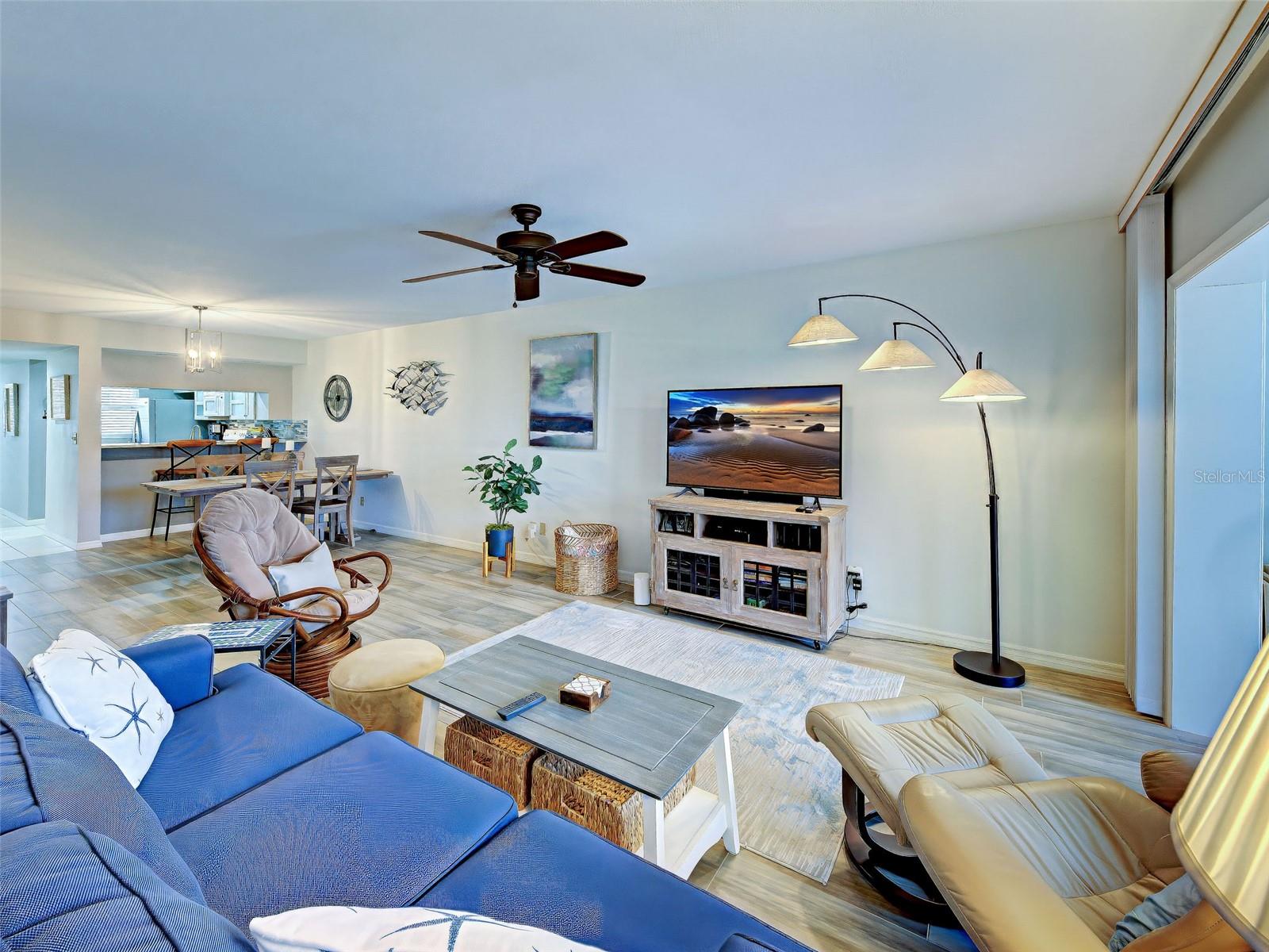 435 CERROMAR LN #329 — photo 3