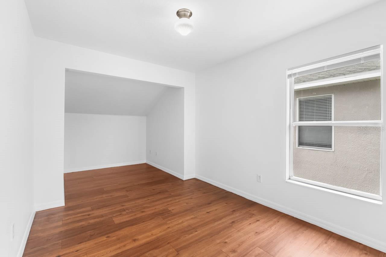 10313 AVELAR RIDGE DR — photo 27