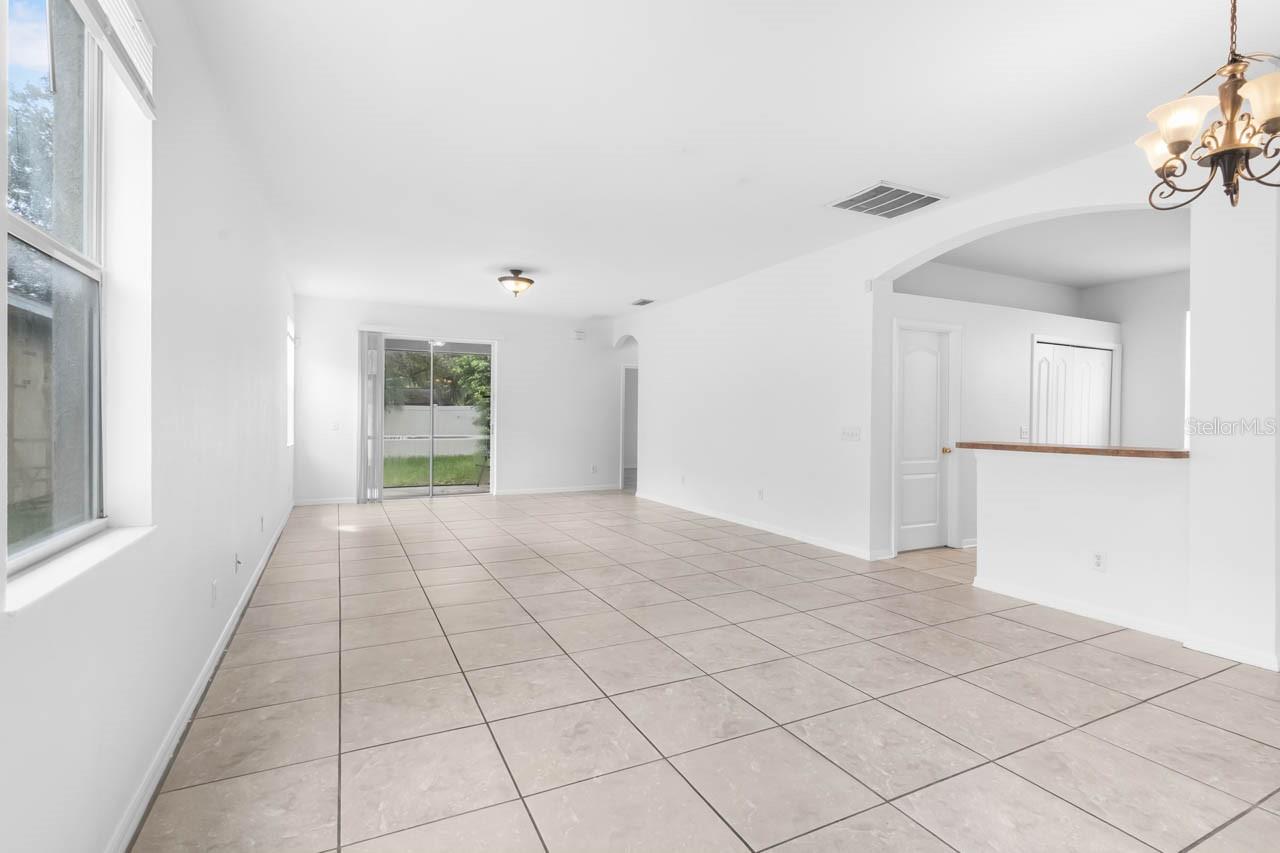 10313 AVELAR RIDGE DR — photo 5