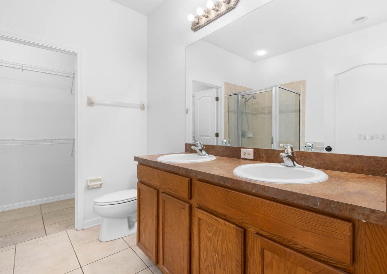 10313 AVELAR RIDGE DR — photo 18