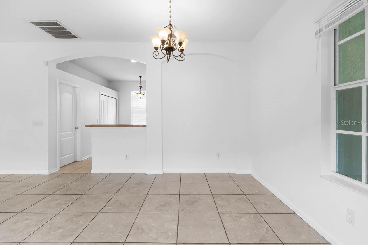 10313 AVELAR RIDGE DR — photo 6