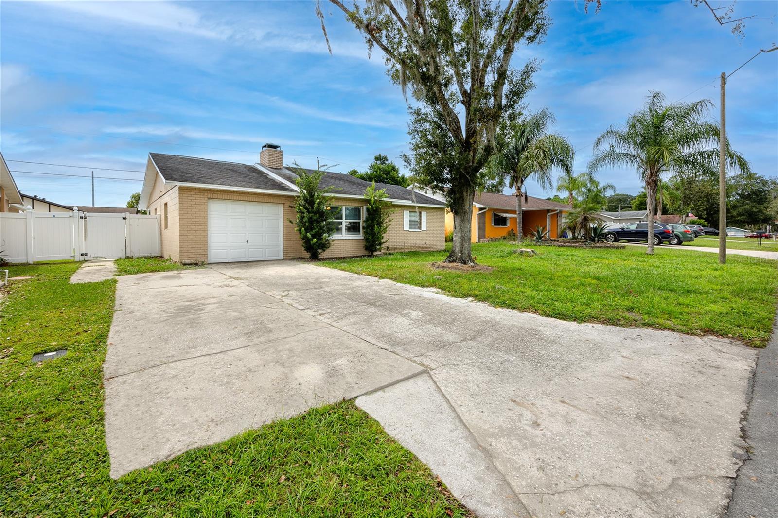 4624 WISTERIA DR — photo 43