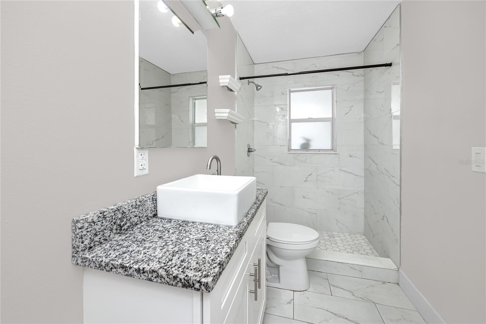 4624 WISTERIA DR — photo 28