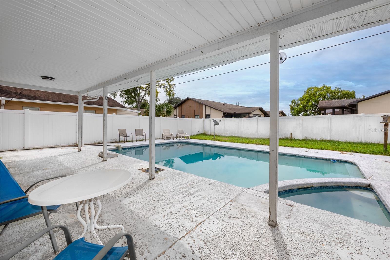 4624 WISTERIA DR — photo 34