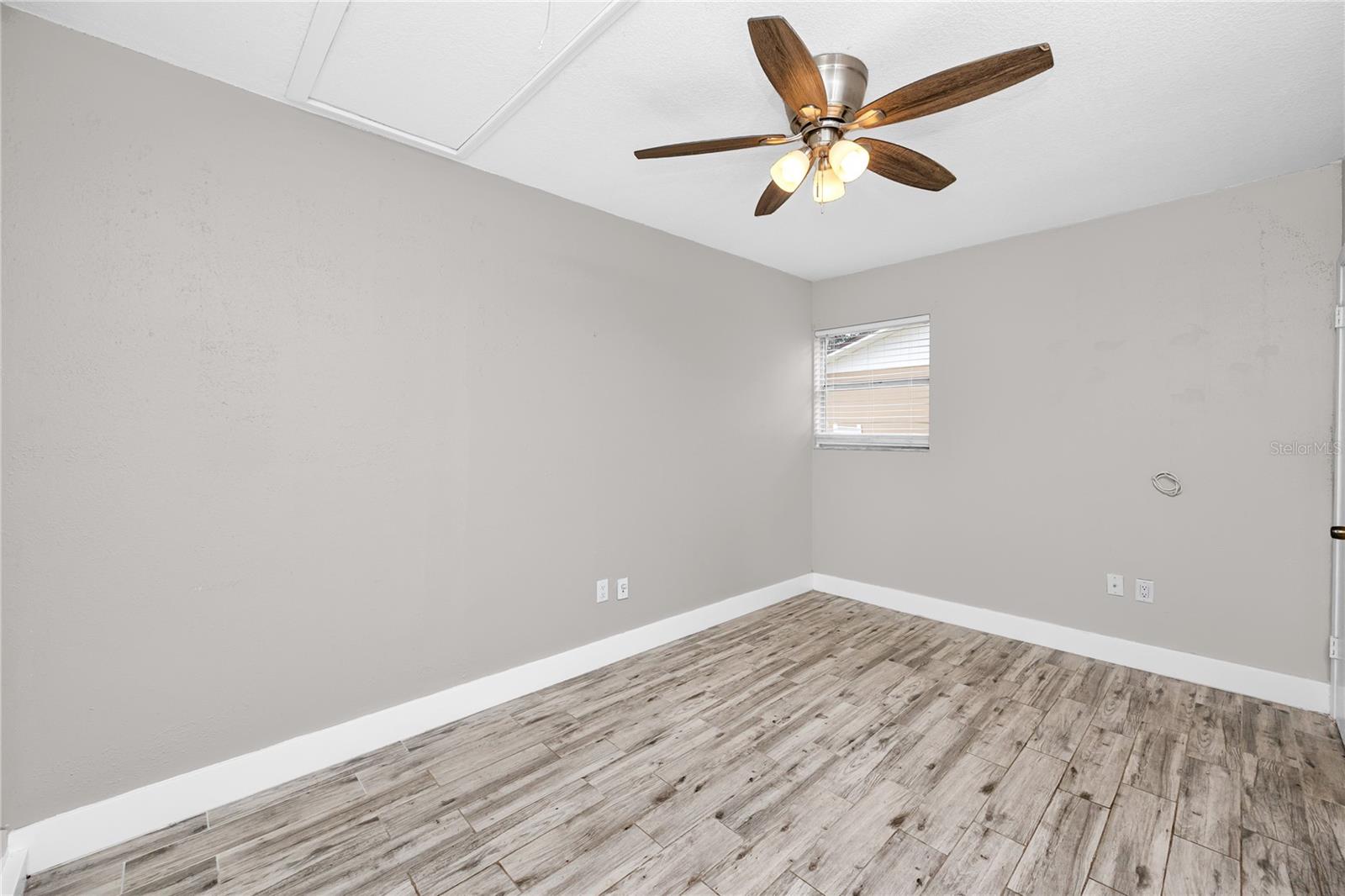 4624 WISTERIA DR — photo 14