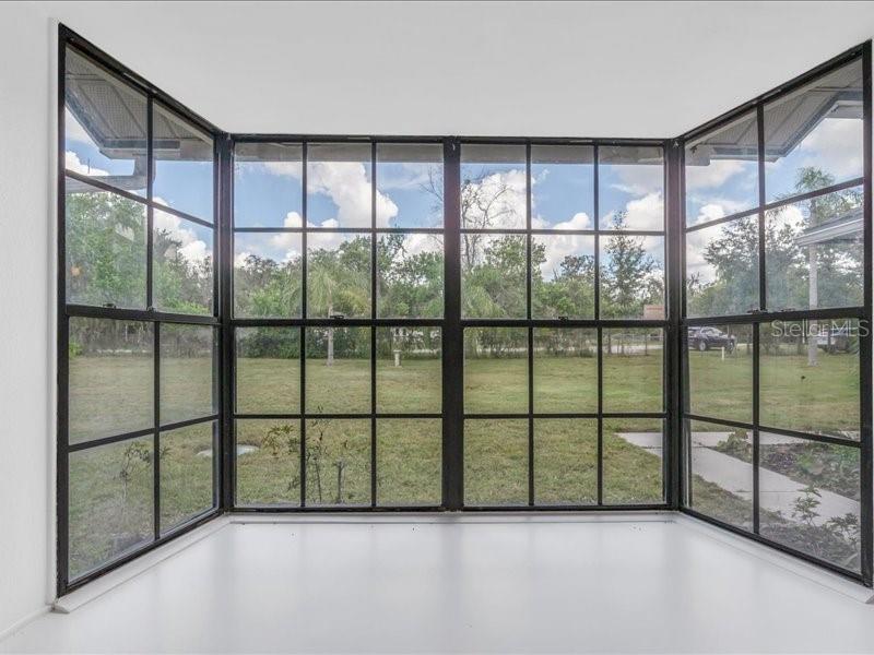 11211 PINE FOREST DR — photo 13