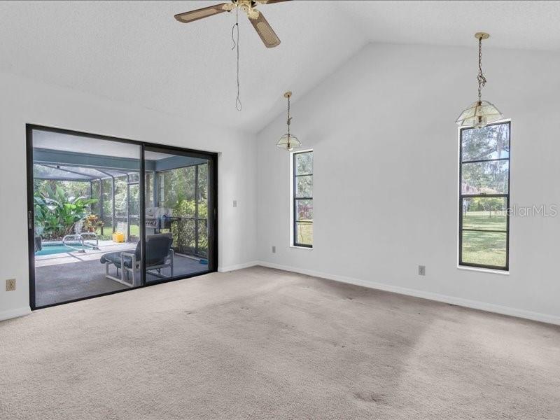 11211 PINE FOREST DR — photo 25