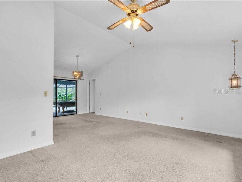 11211 PINE FOREST DR — photo 14