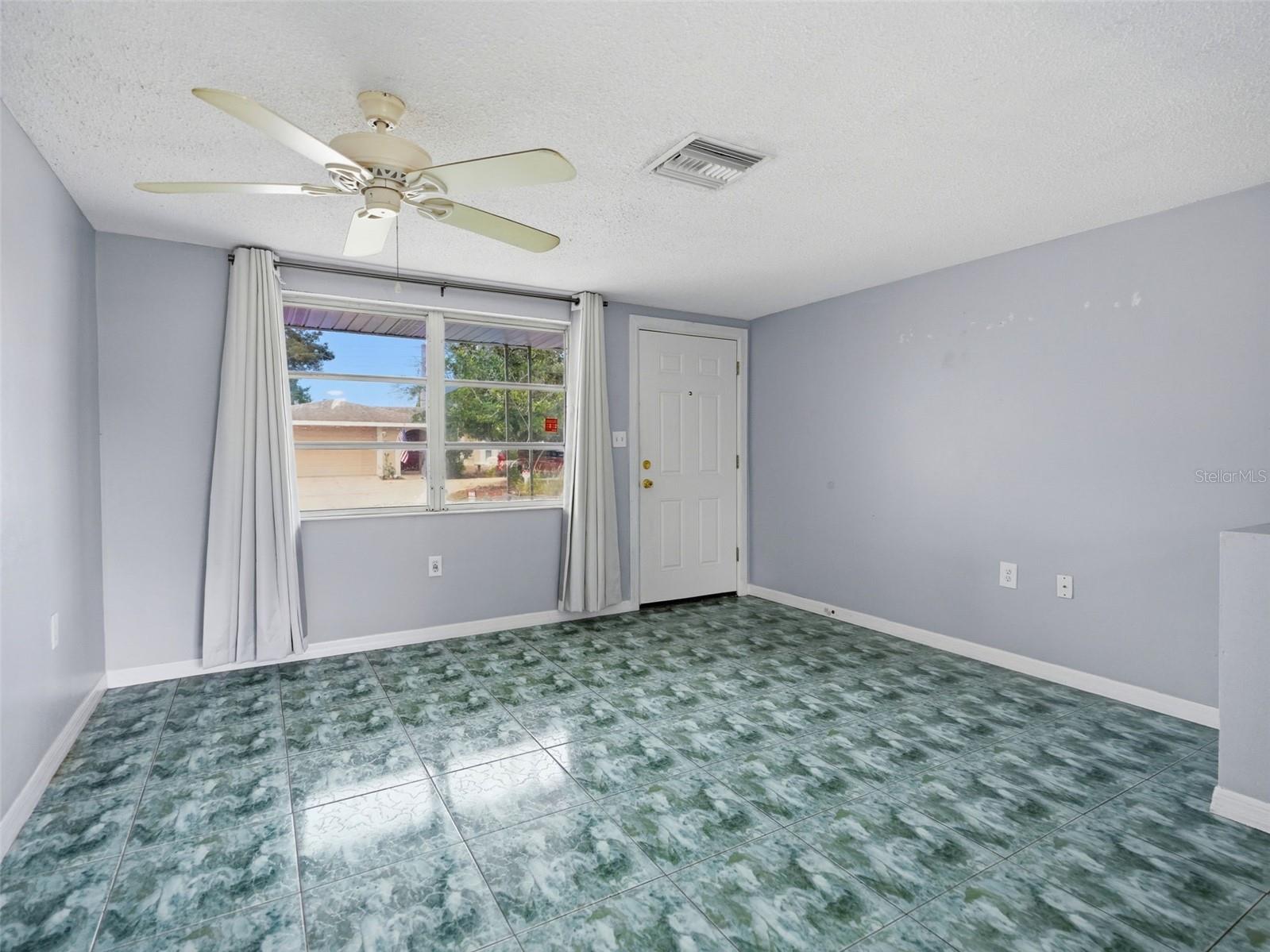 9850 RICHWOOD LN — photo 4