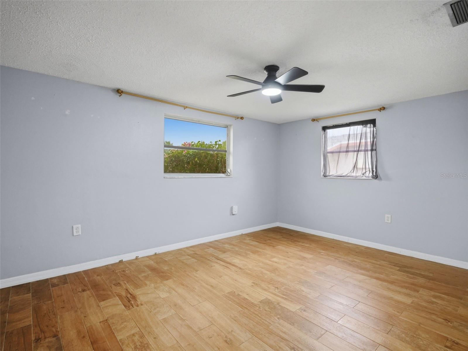 9850 RICHWOOD LN — photo 15