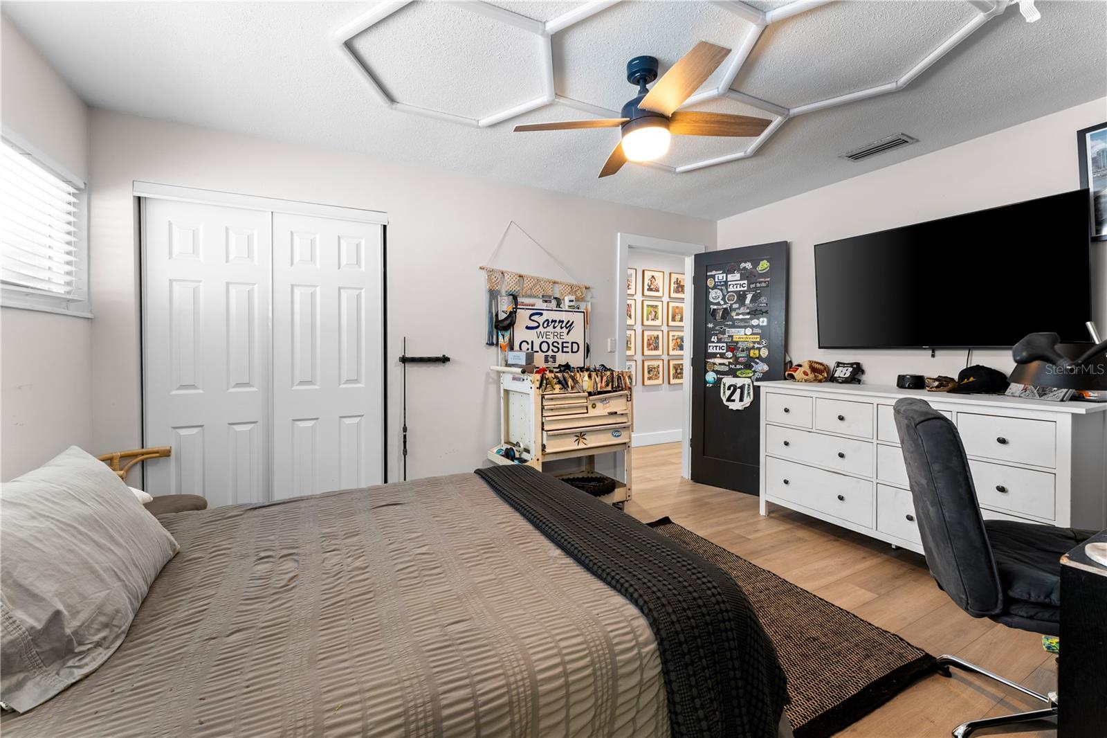 4785 BUTTERFLY PL NE — photo 25