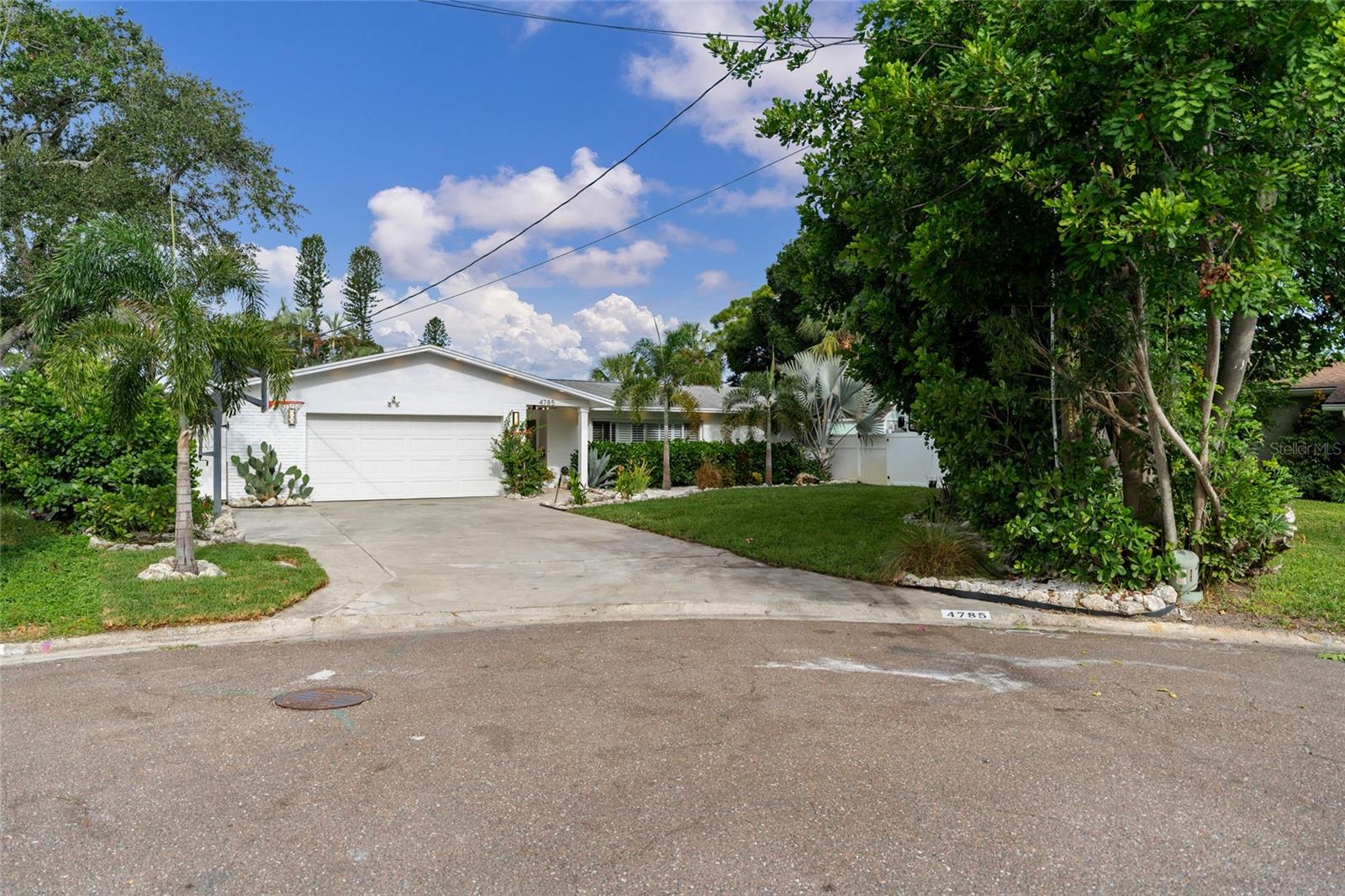 4785 BUTTERFLY PL NE — photo 42