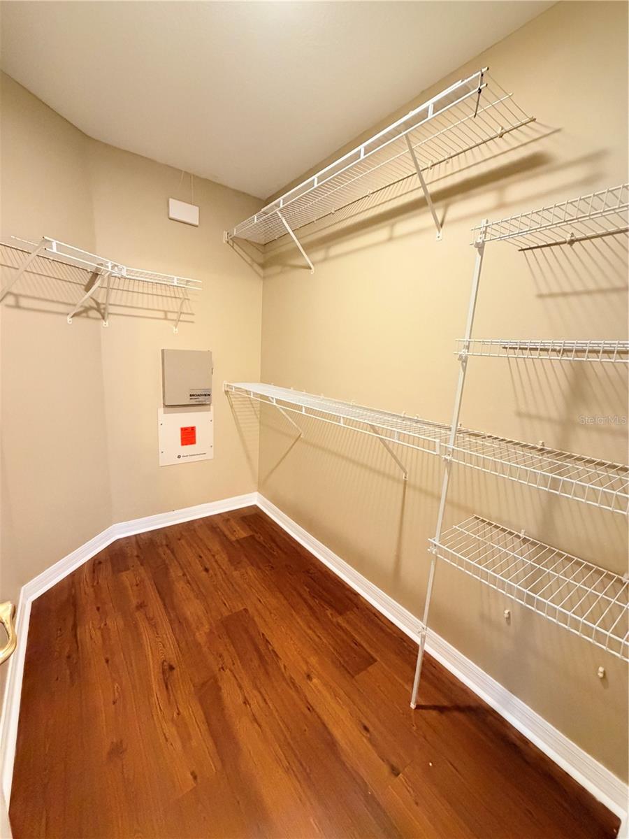 7516 TOWER BRIDGE DR — photo 13
