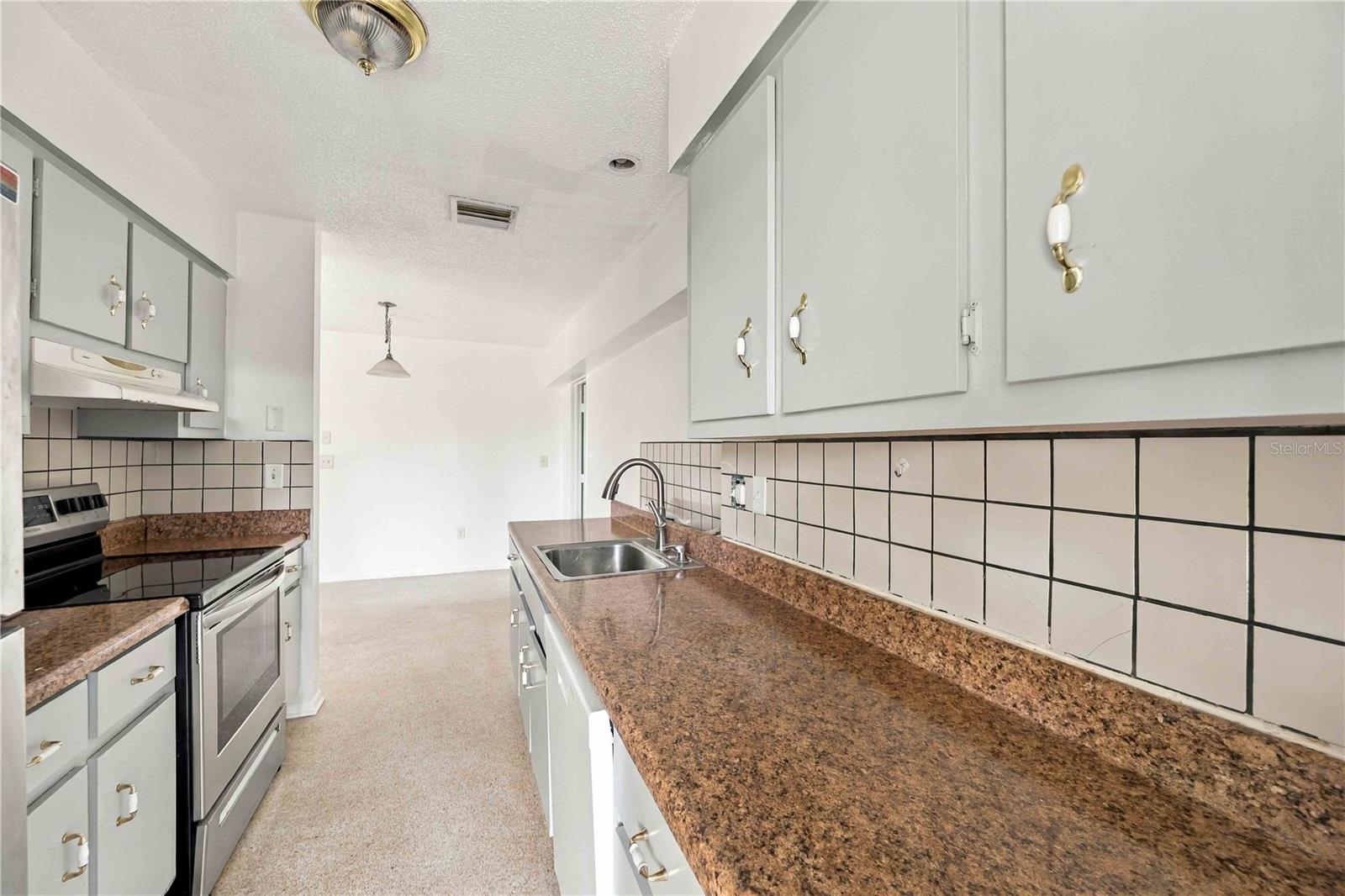 4331 S BISCAYNE DR — photo 16