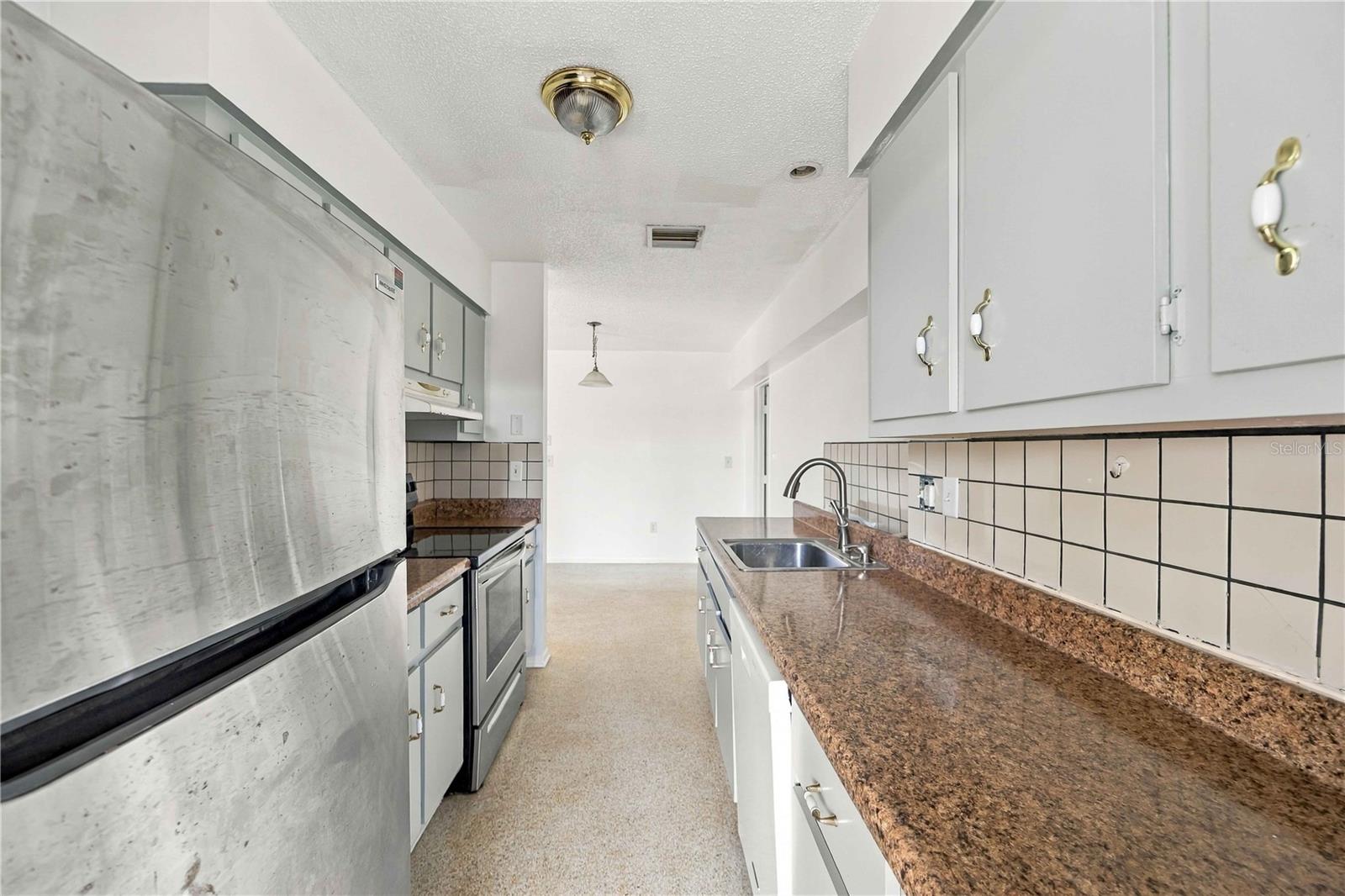 4331 S BISCAYNE DR — photo 17