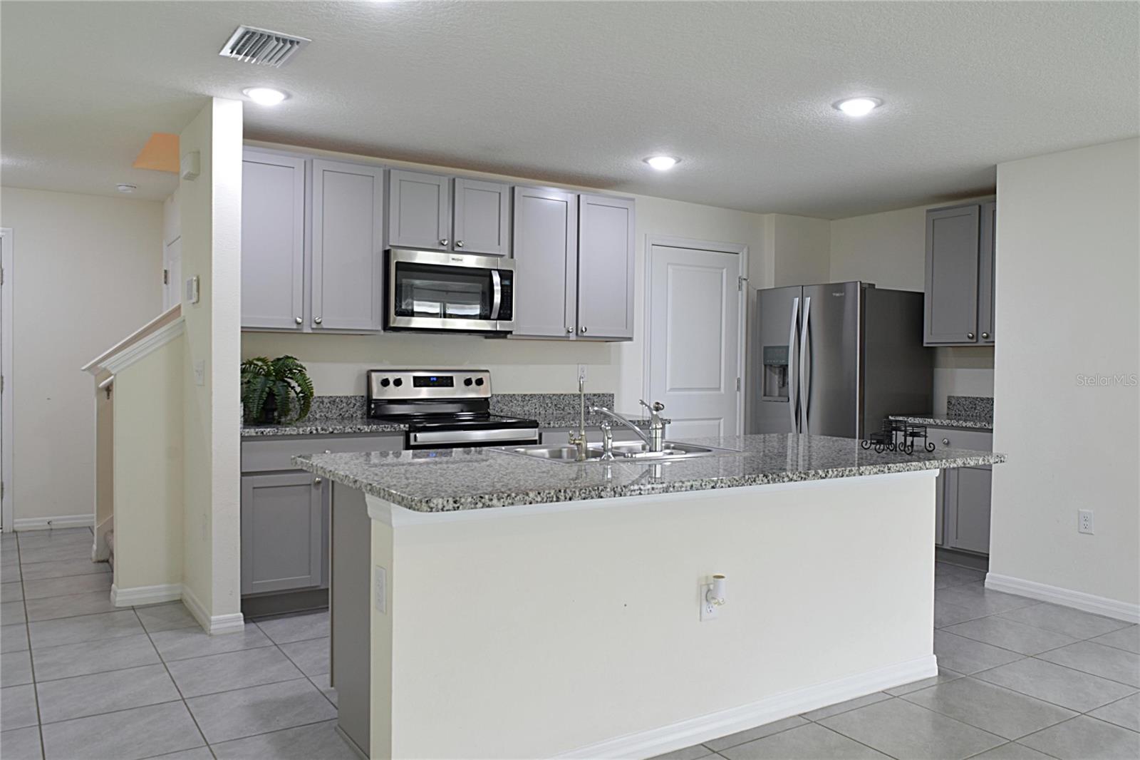 12106 DOWNY BIRCH DR — photo 8