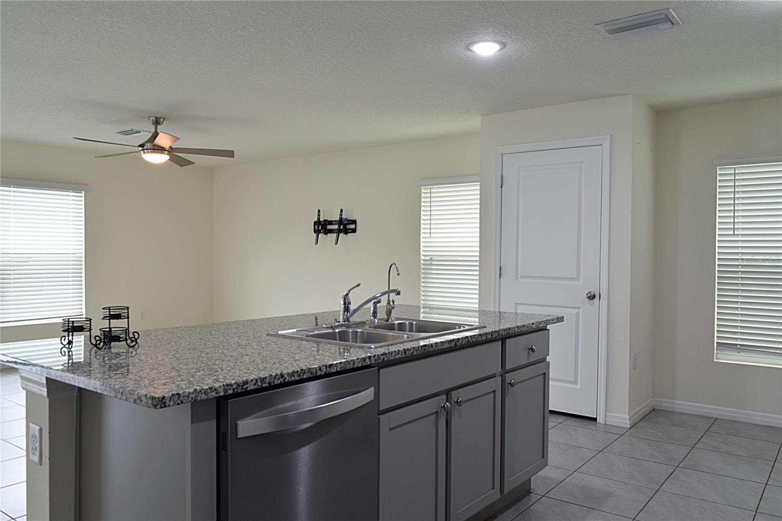 12106 DOWNY BIRCH DR — photo 10