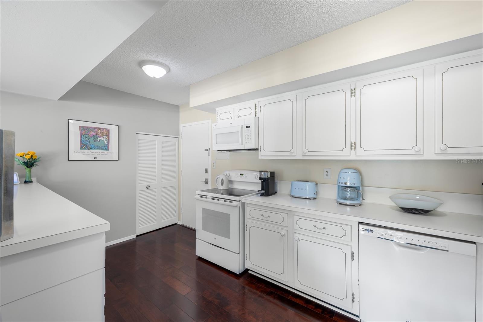 2401 BAYSHORE BLVD #203 — photo 23