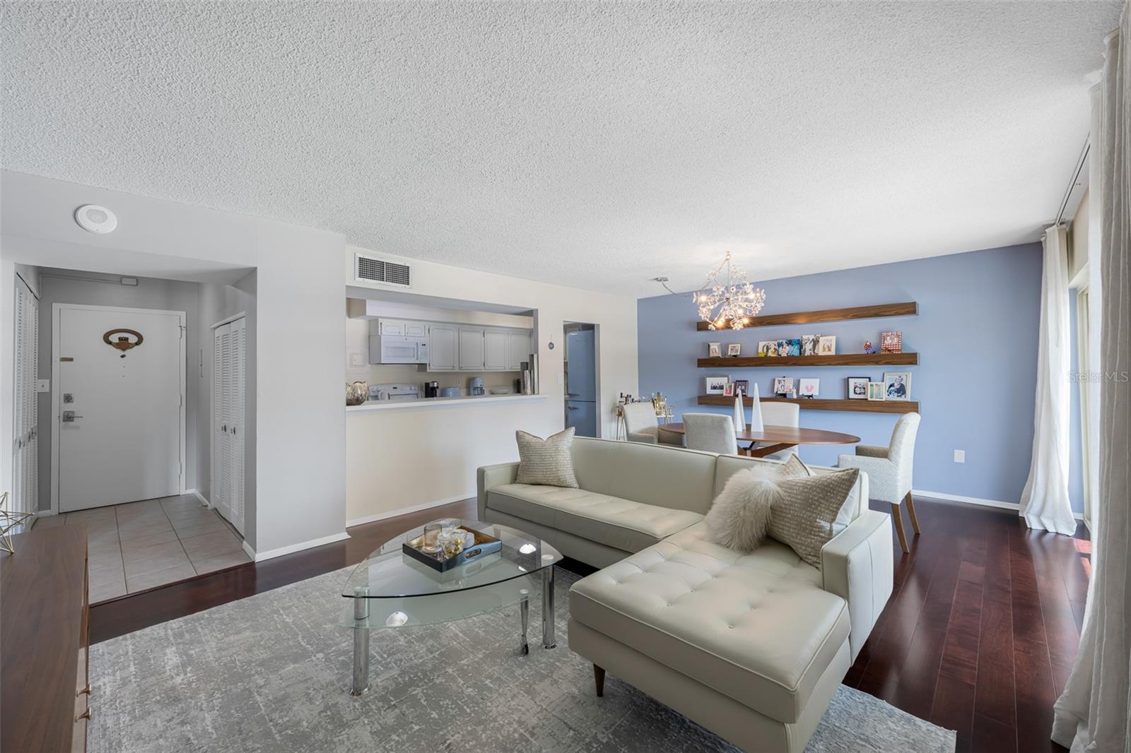 2401 BAYSHORE BLVD #203 — photo 8