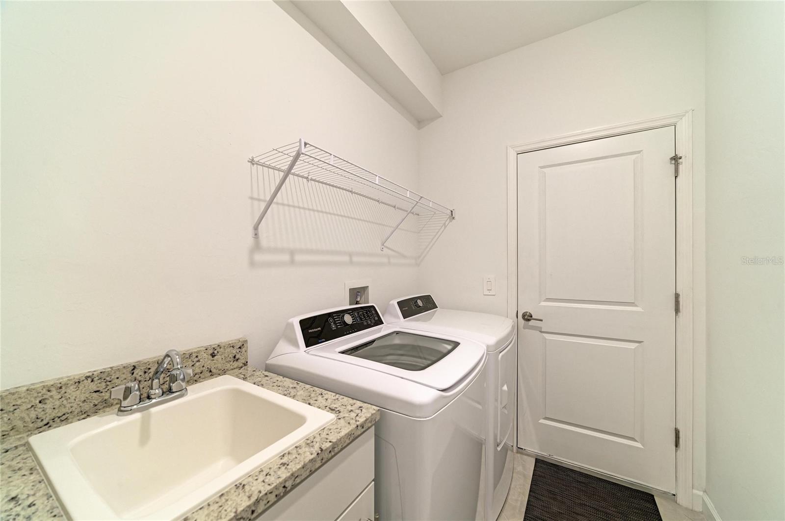 15332 SERENE SHORES LOOP — photo 44