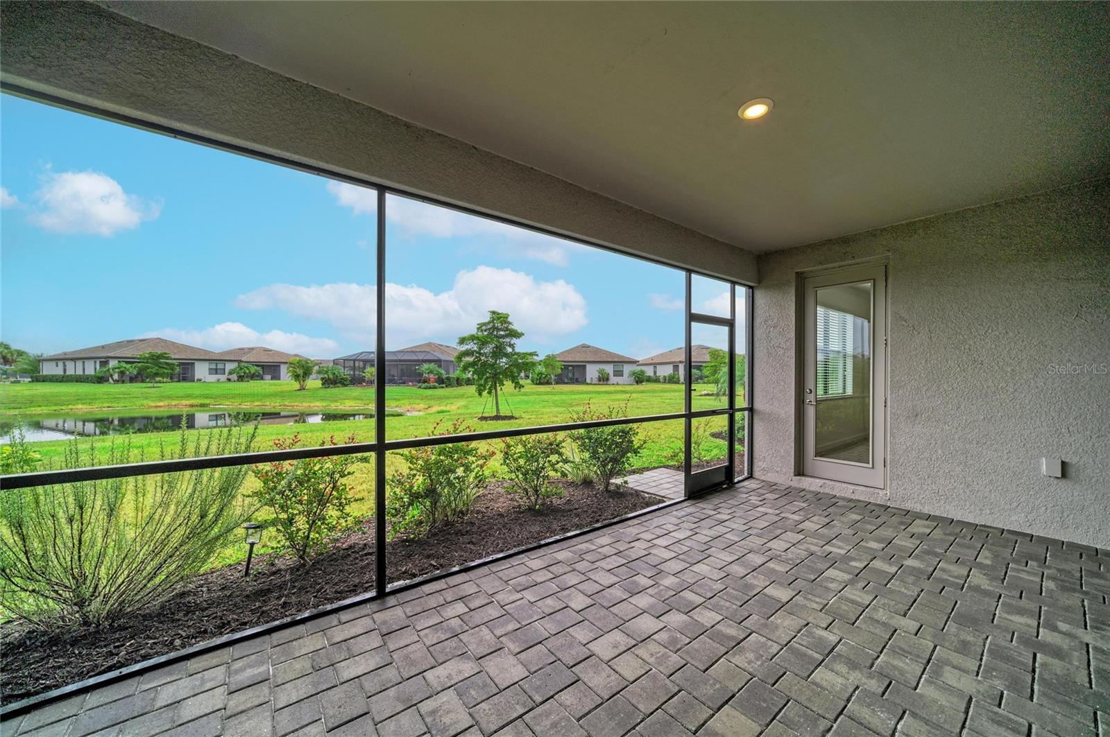 15332 SERENE SHORES LOOP — photo 47
