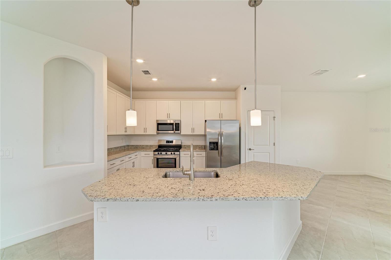 15332 SERENE SHORES LOOP — photo 23