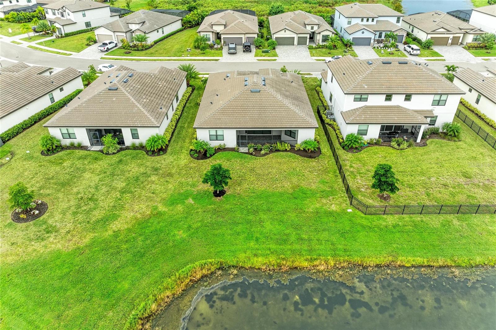 15332 SERENE SHORES LOOP — photo 53