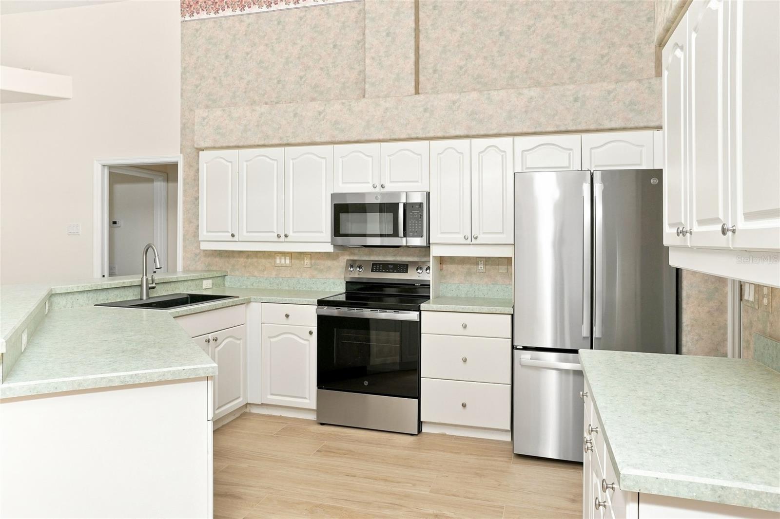 117 GRAND OAK CIR — photo 10