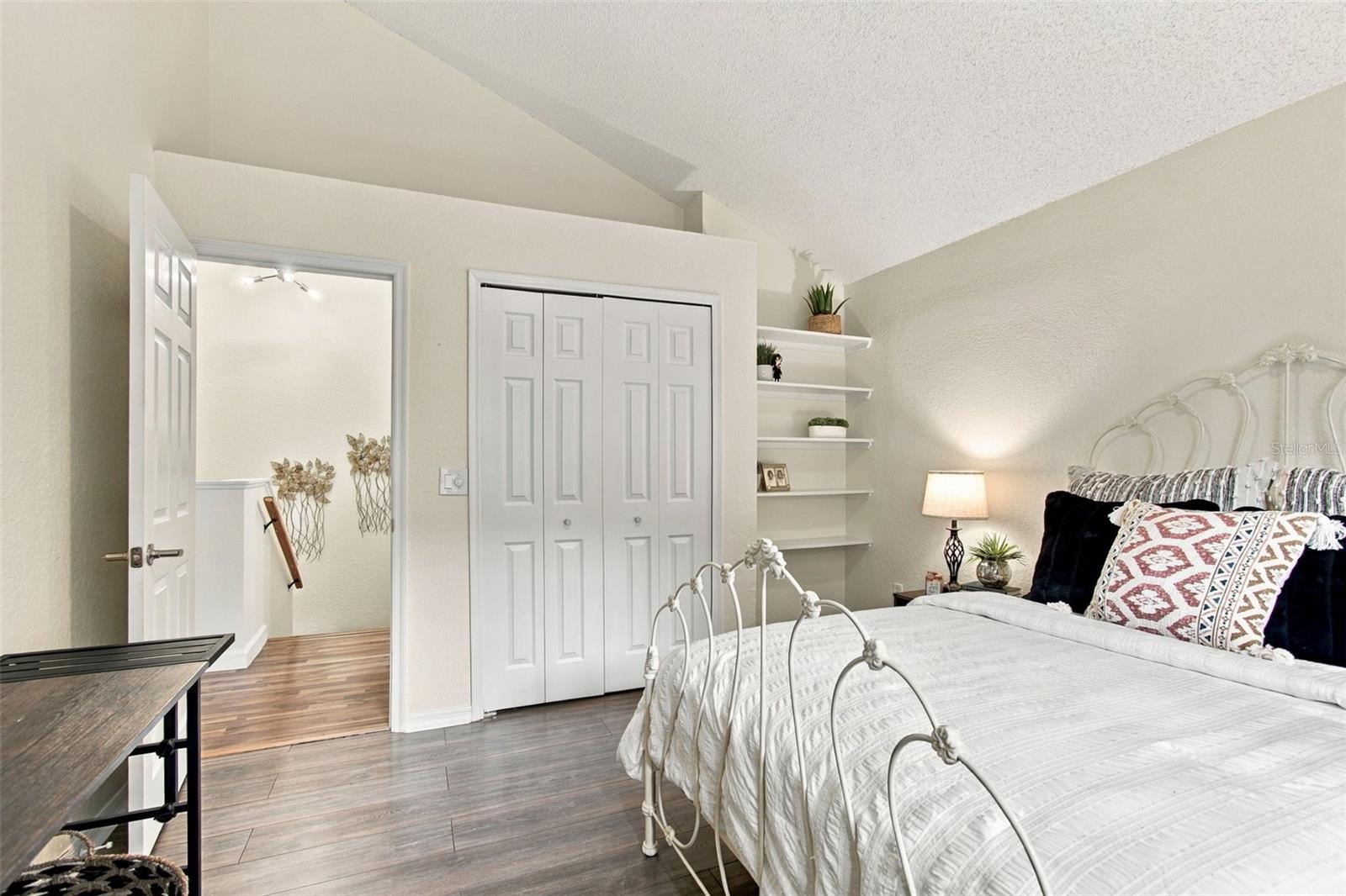 2724 HAMBLE VILLAGE LN — photo 36