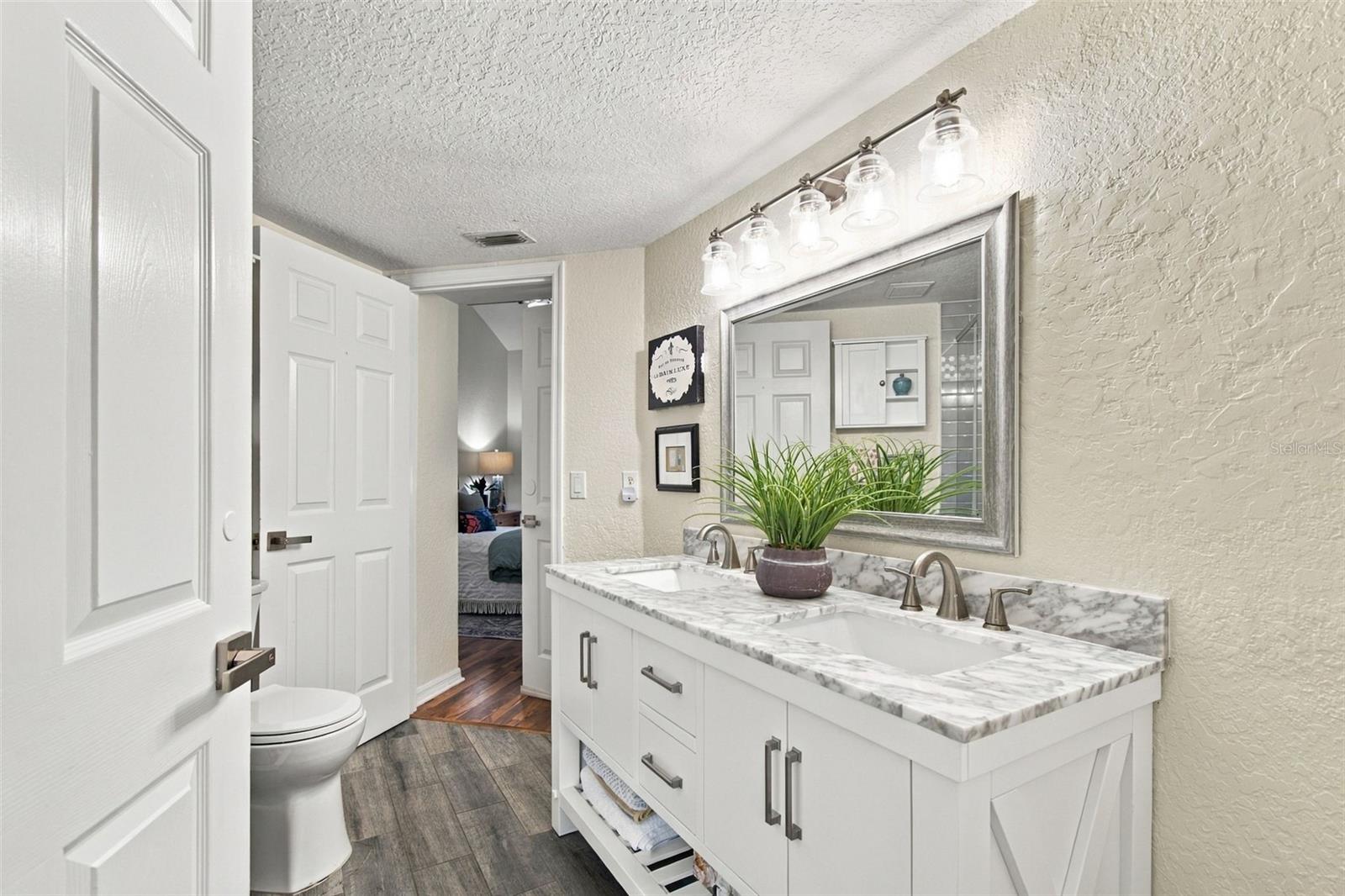 2724 HAMBLE VILLAGE LN — photo 18