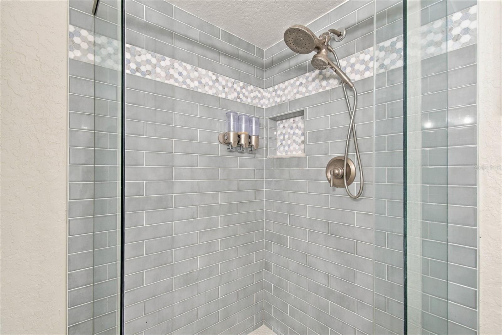 2724 HAMBLE VILLAGE LN — photo 17