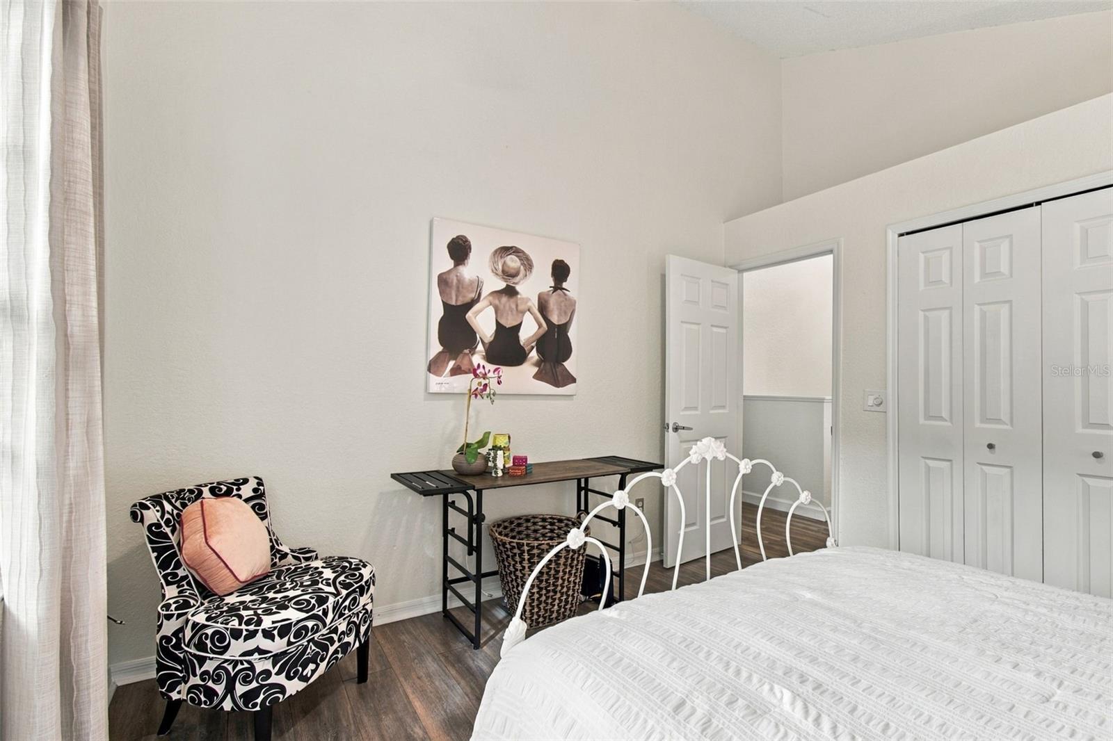2724 HAMBLE VILLAGE LN — photo 38