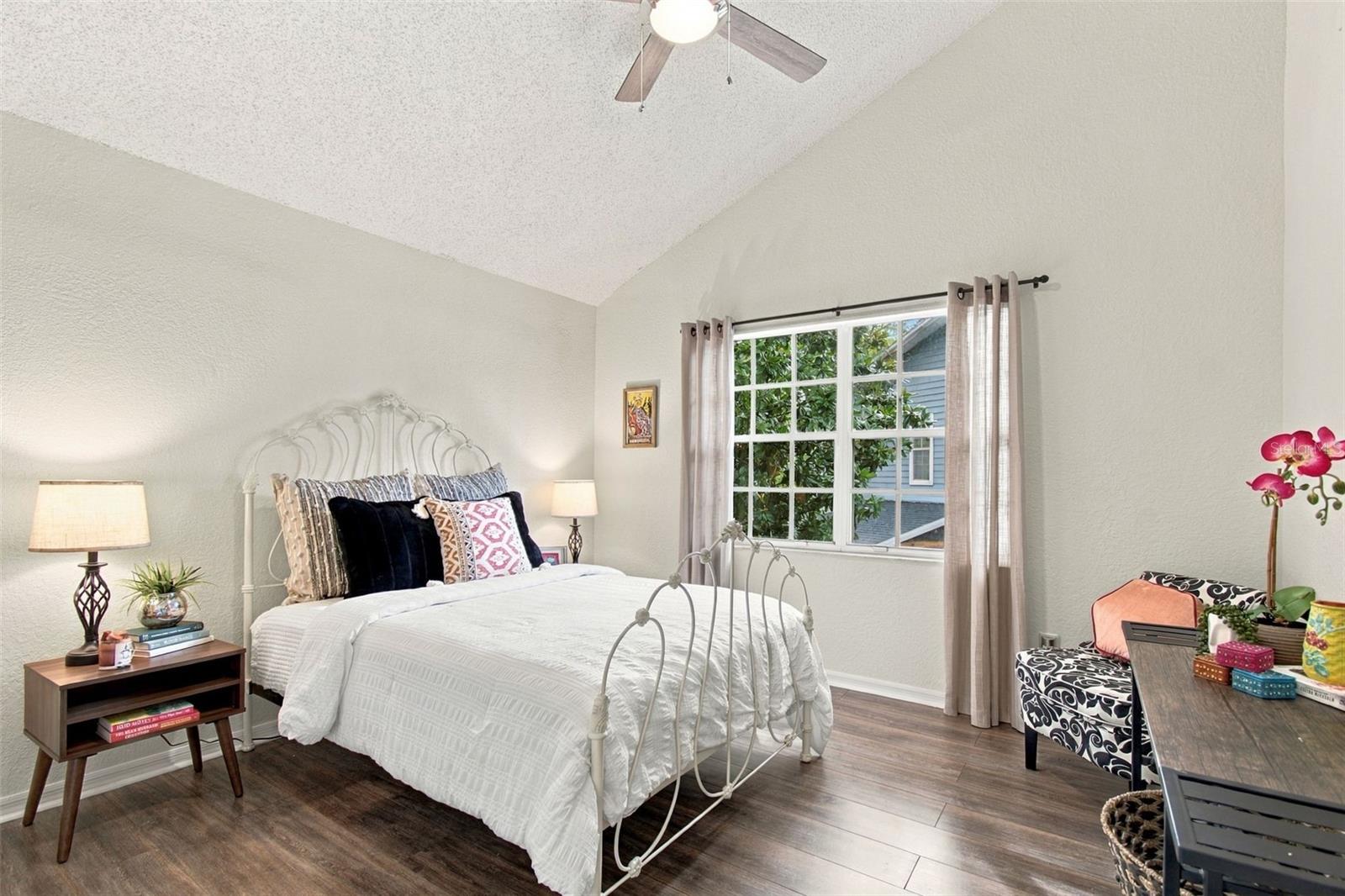 2724 HAMBLE VILLAGE LN — photo 35