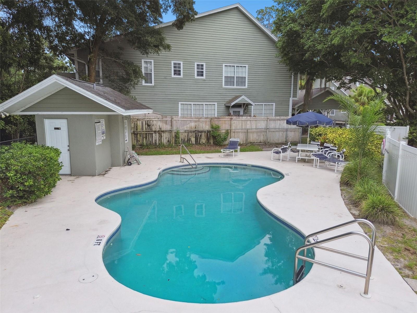 2724 HAMBLE VILLAGE LN — photo 52
