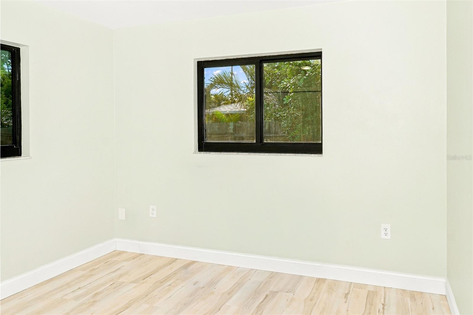 1112 KENISCO RD — photo 12