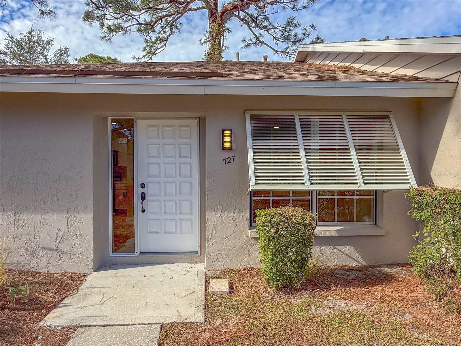 727 N JEFFERSON AVE #727 — photo 2