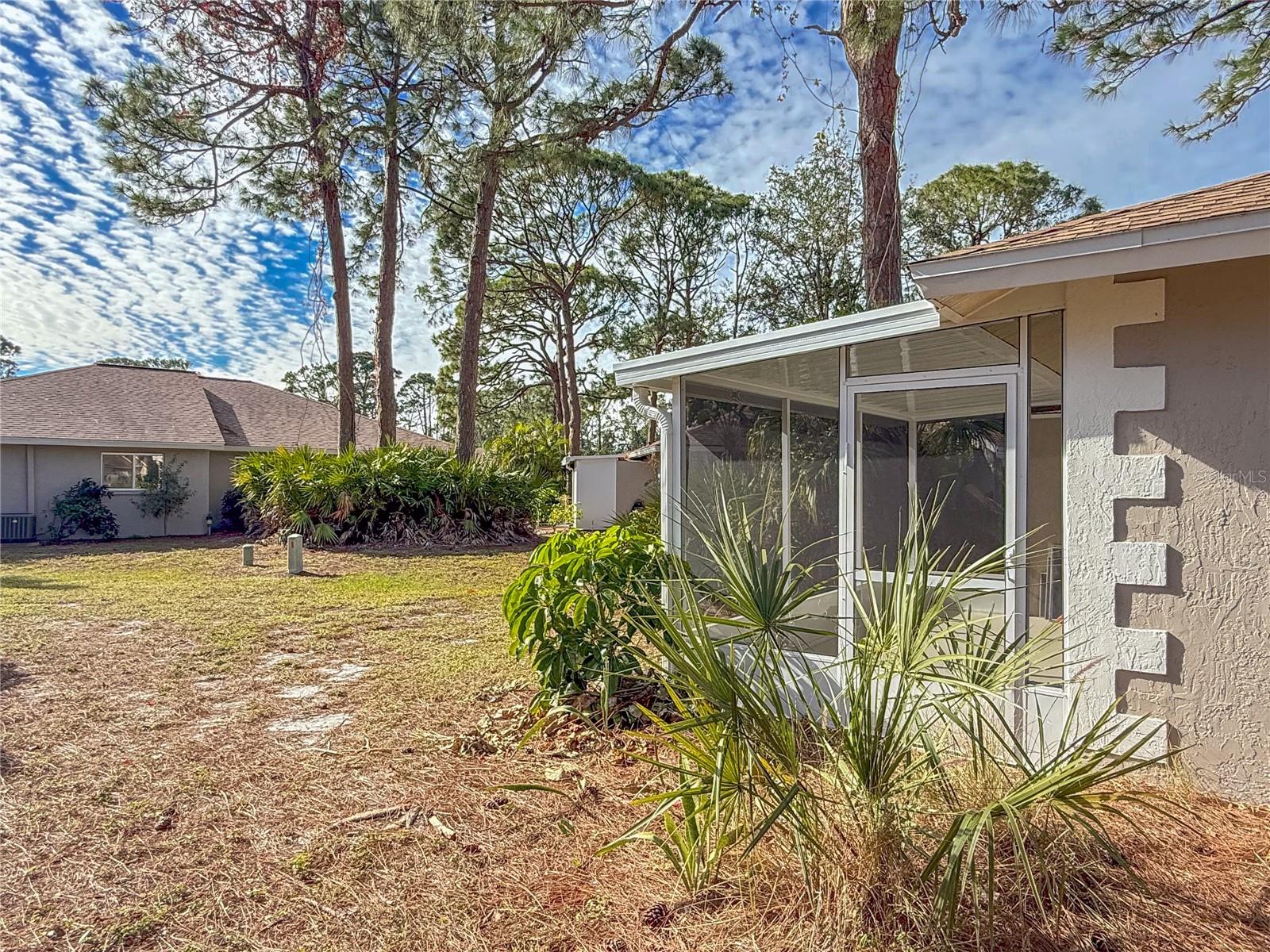 727 N JEFFERSON AVE #727 — photo 4