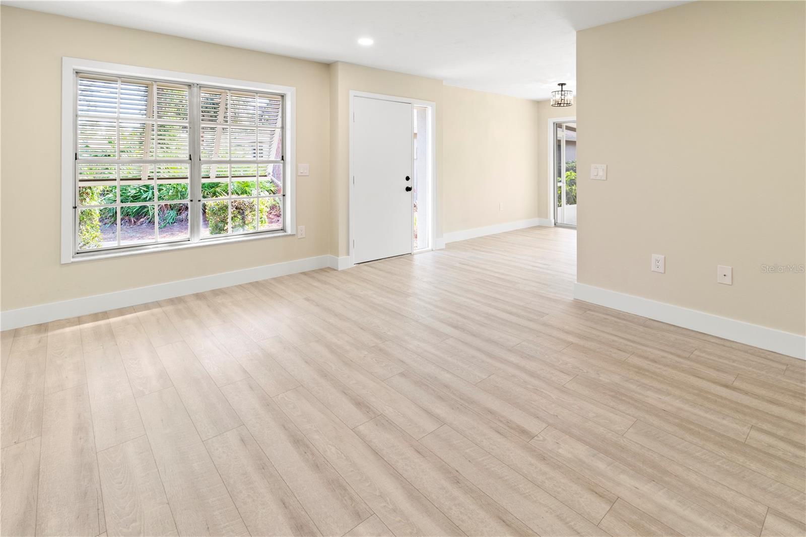 727 N JEFFERSON AVE #727 — photo 19