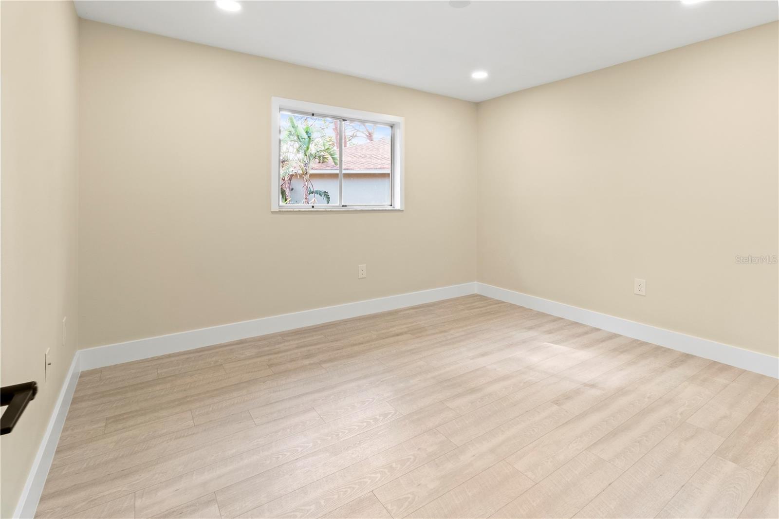 727 N JEFFERSON AVE #727 — photo 26