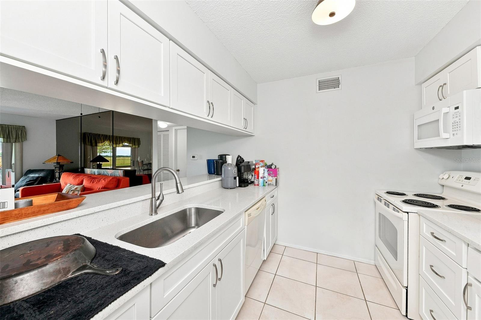 217 AIRPORT AVE W #119 — photo 5