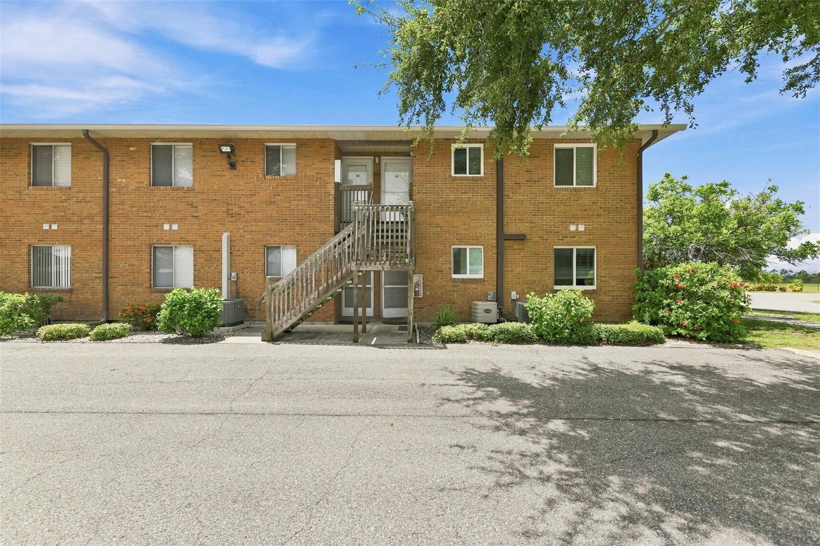 217 AIRPORT AVE W #119 — photo 10