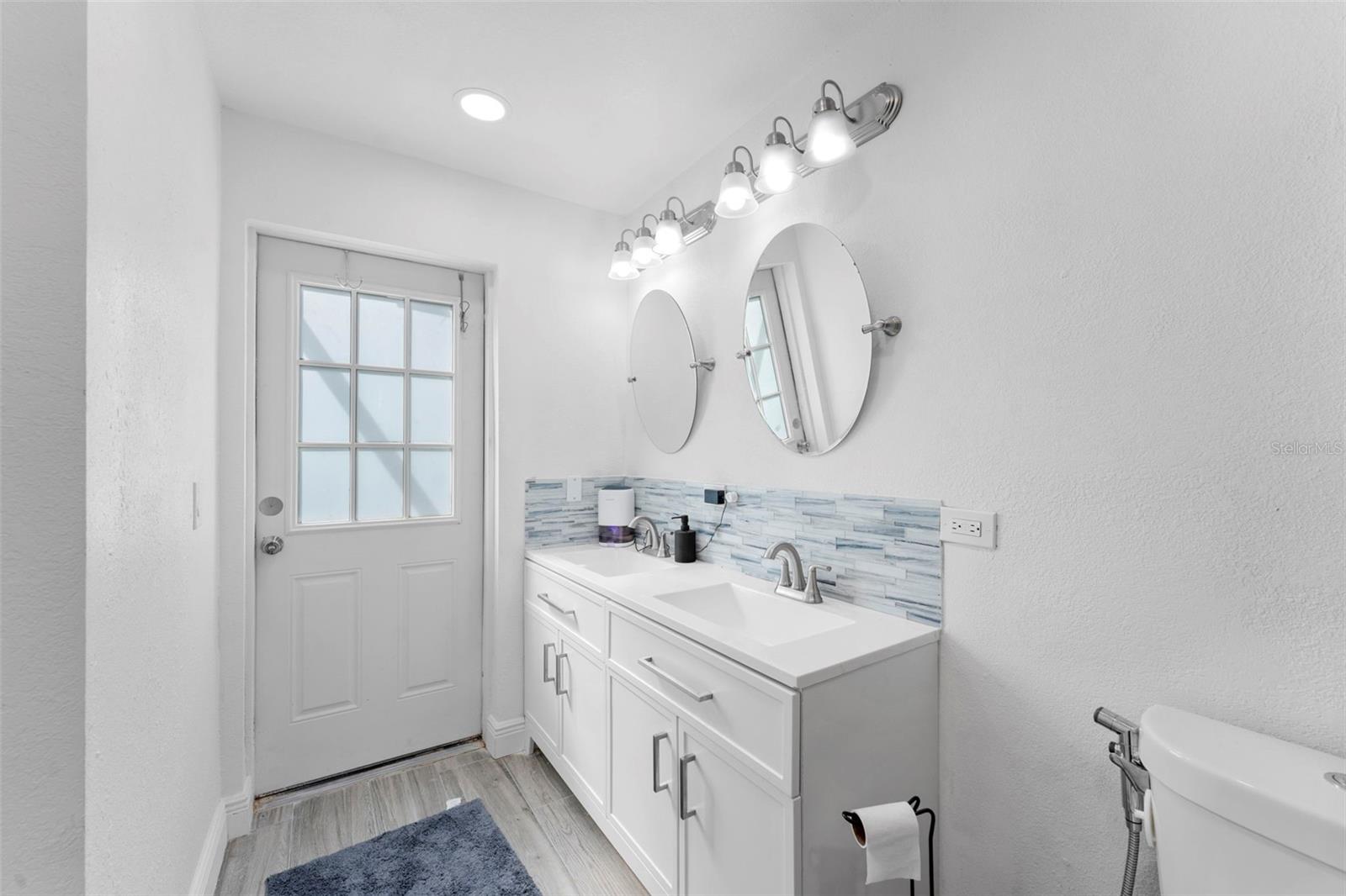 1704 HIBISCUS CIR S — photo 21