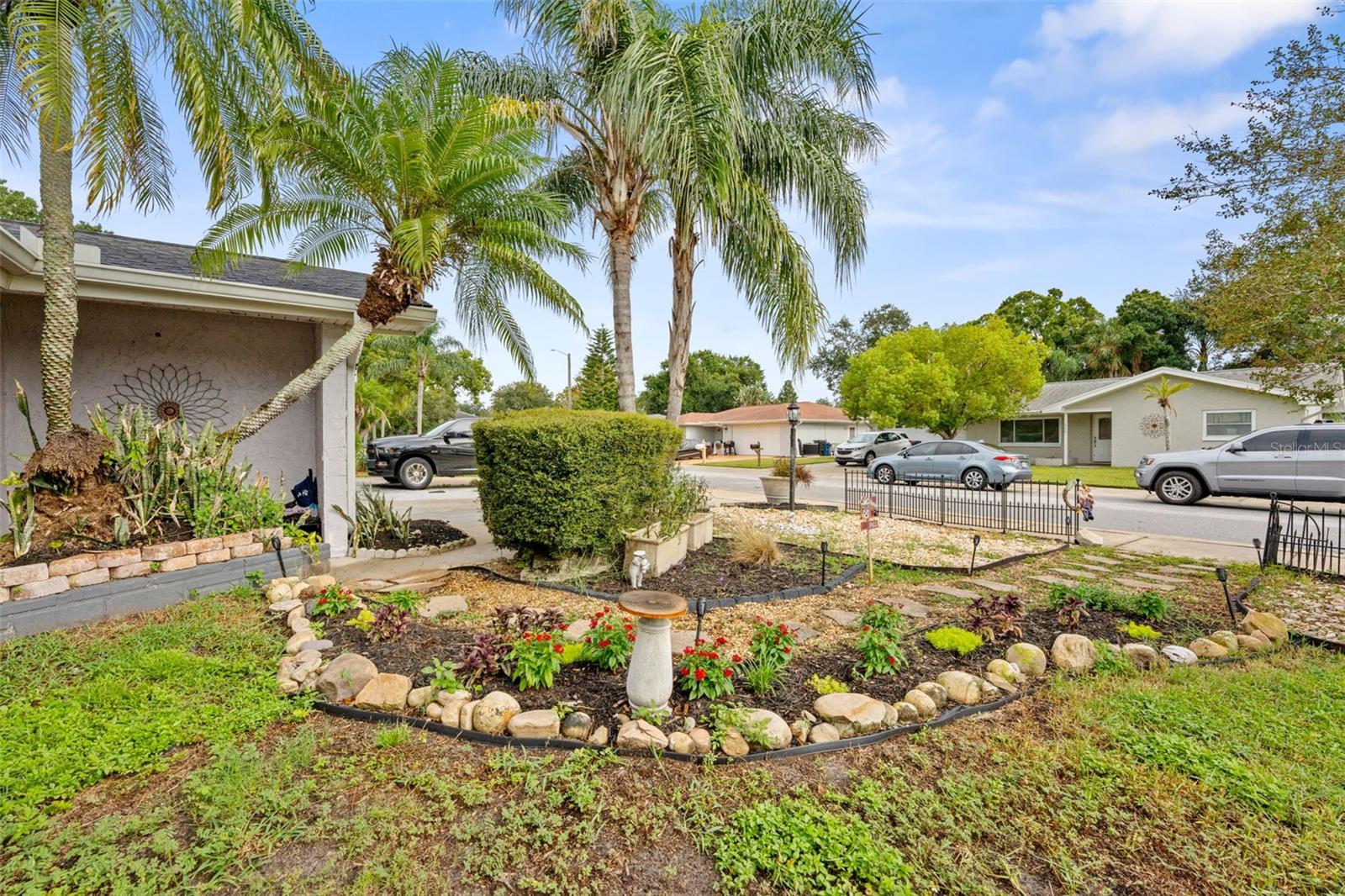 1704 HIBISCUS CIR S — photo 4