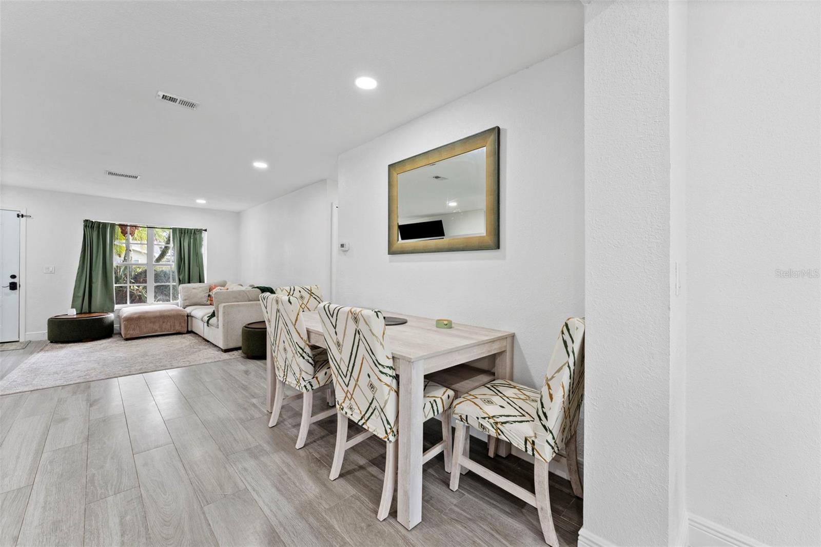 1704 HIBISCUS CIR S — photo 10