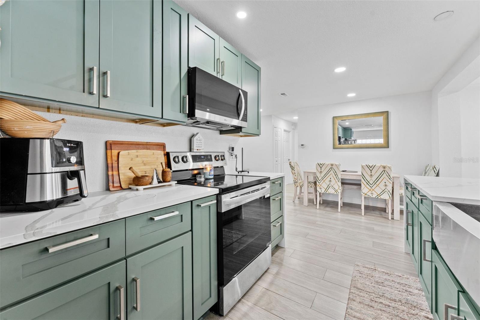 1704 HIBISCUS CIR S — photo 14